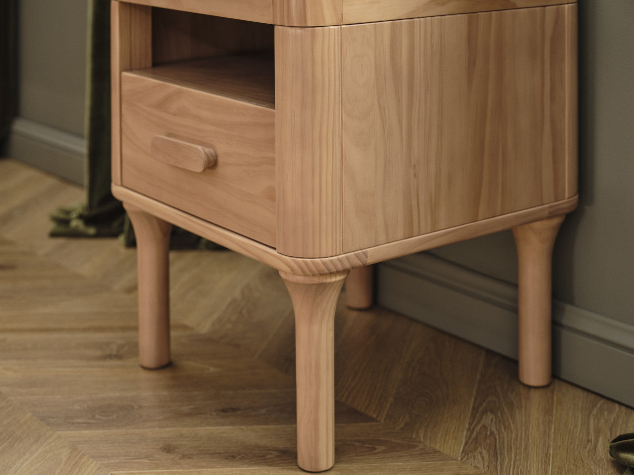 Willow Side Table