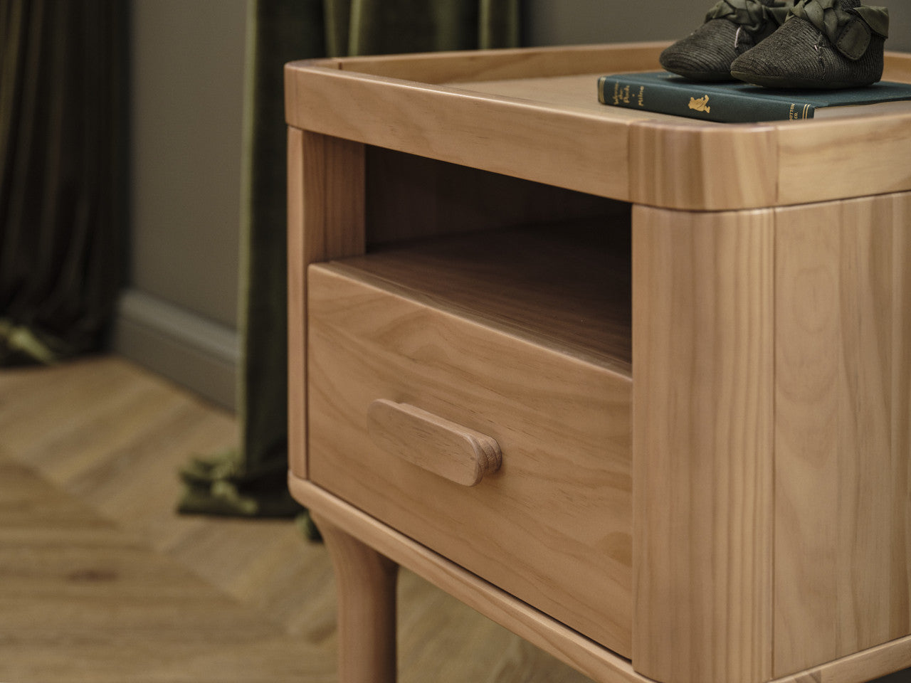 Willow Side Table