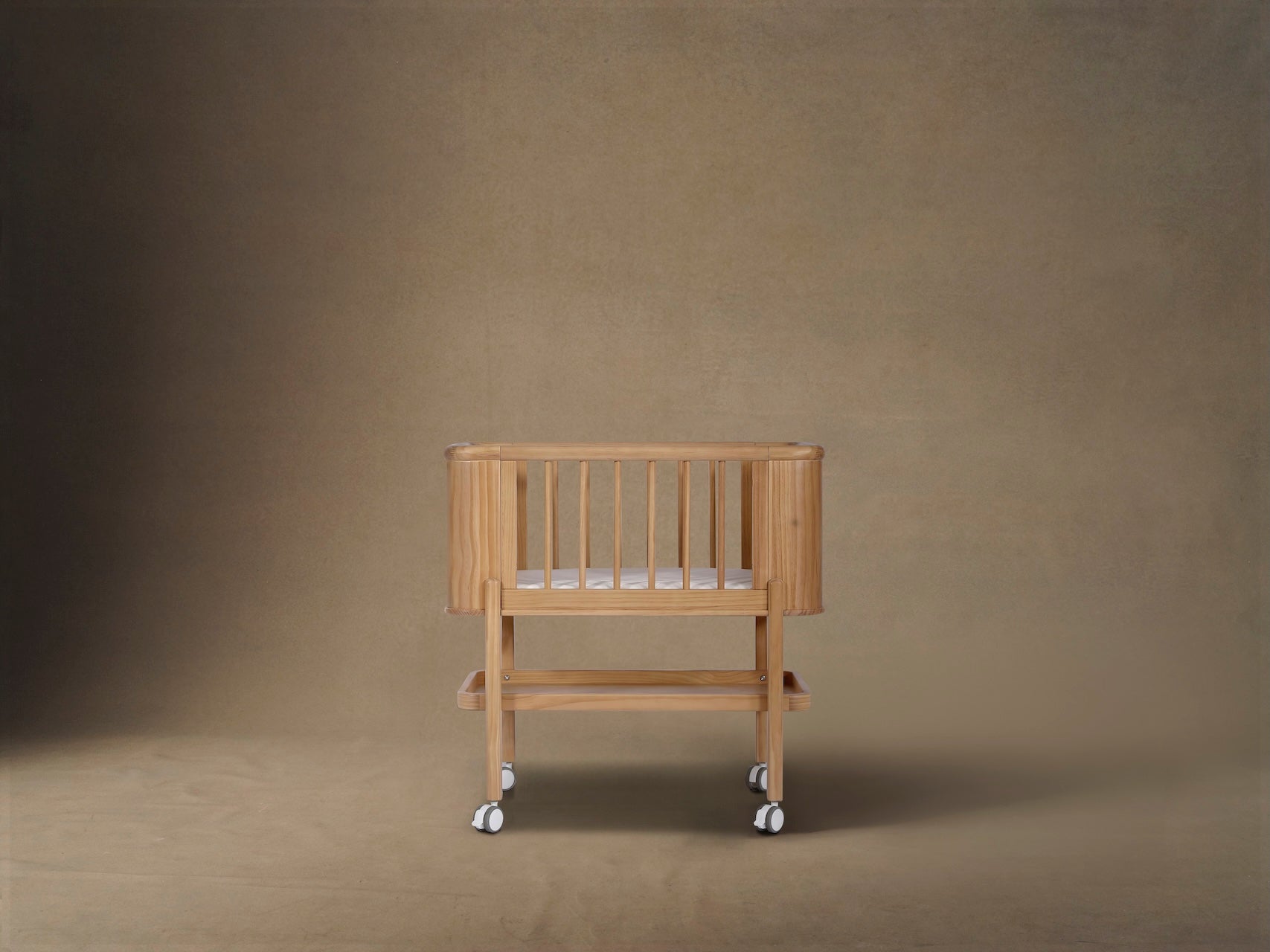 Willow bassinet and mattress